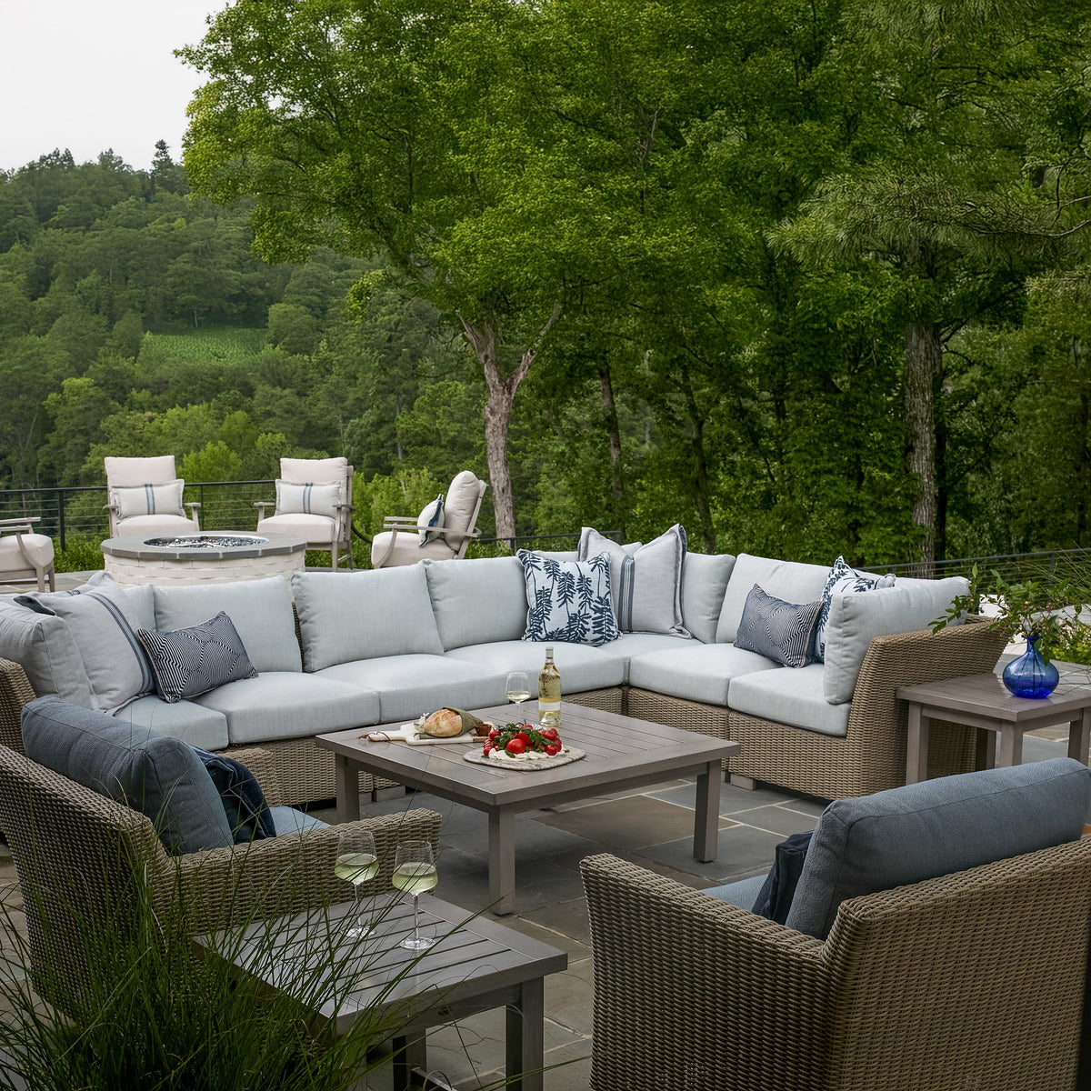 The Outdoor Sectional: How to Choose the One That Is Right for Your Space