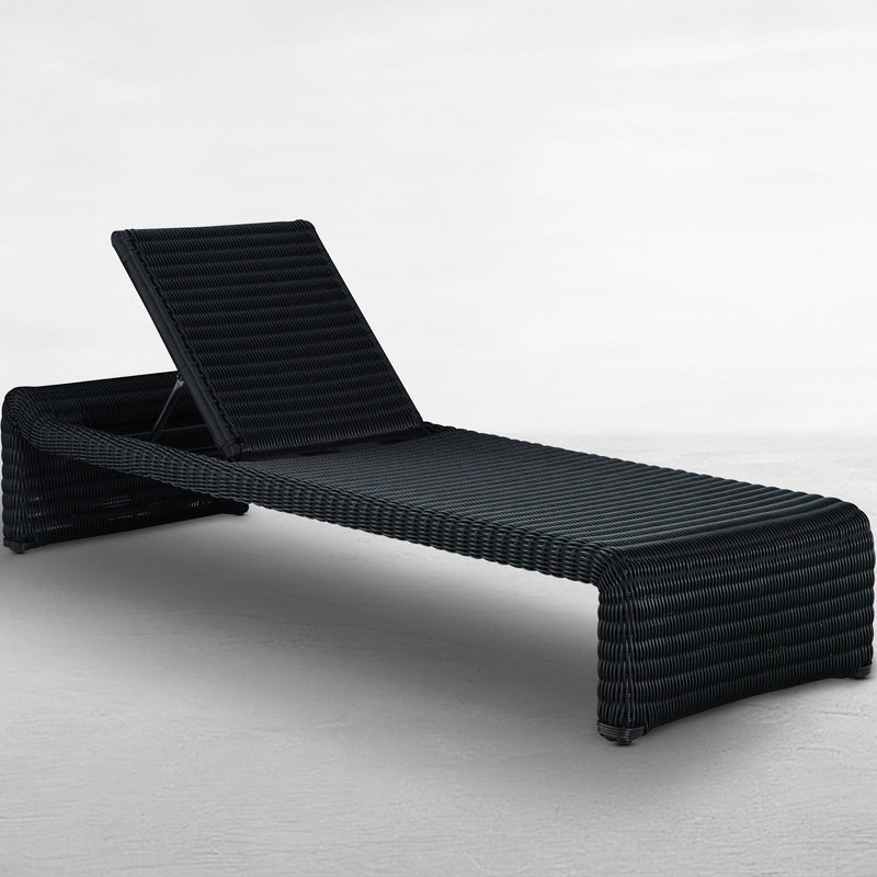 Como Resin Wicker Chaise