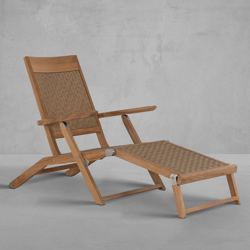 Savannah Wicker Outdoor Steamer Chaise Lounge