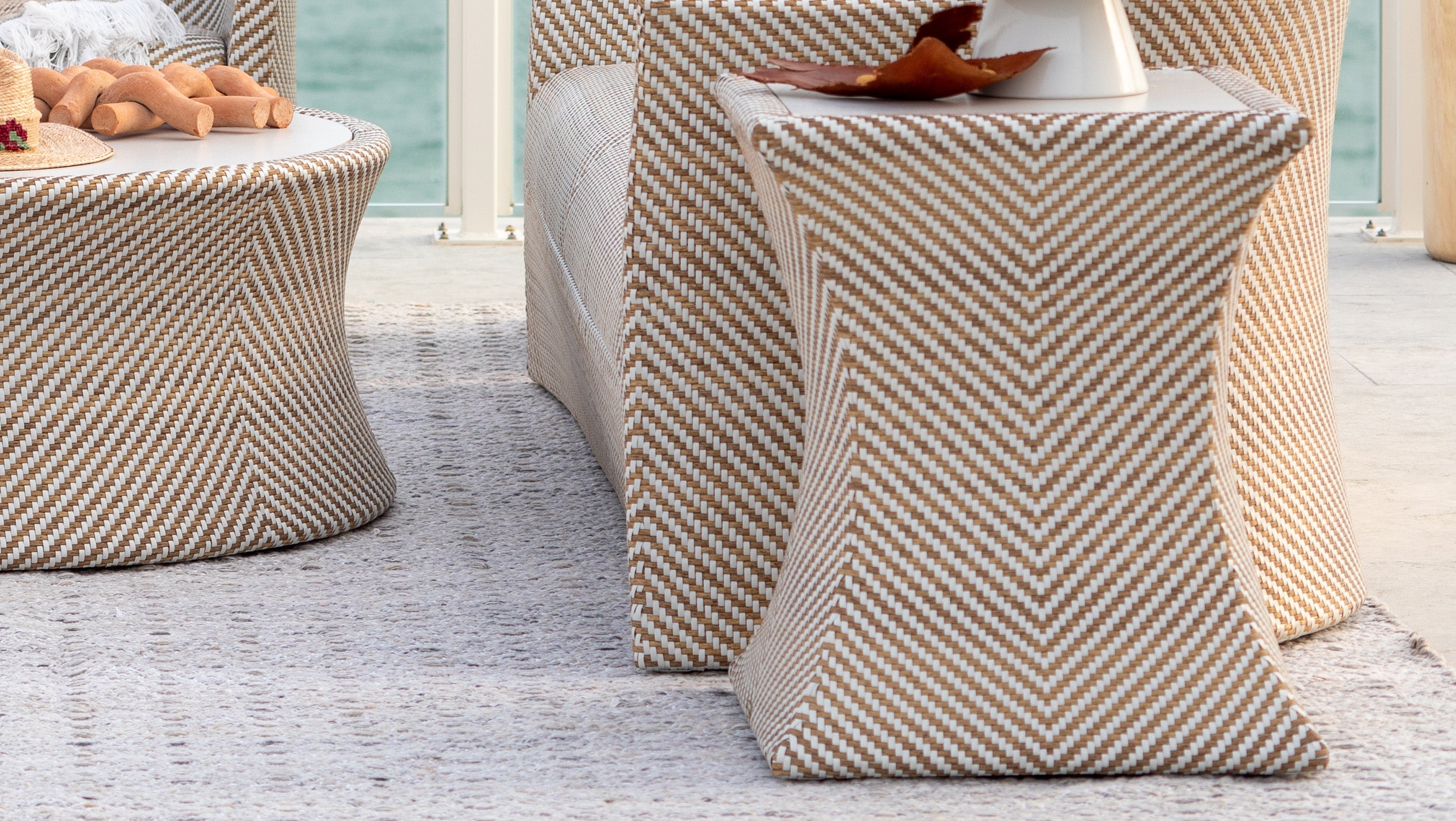 Outdoor Side & End Tables