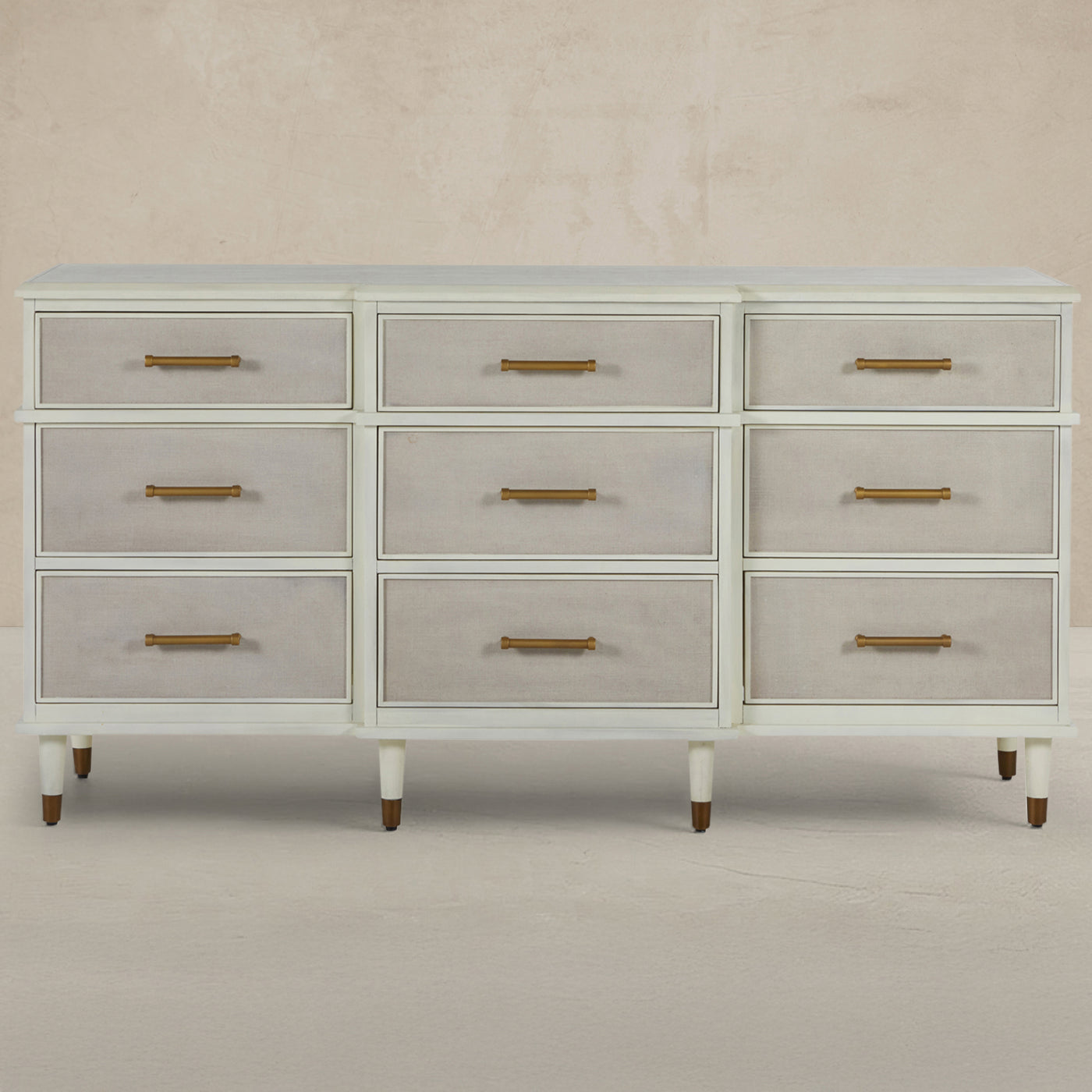 Leona Dresser
