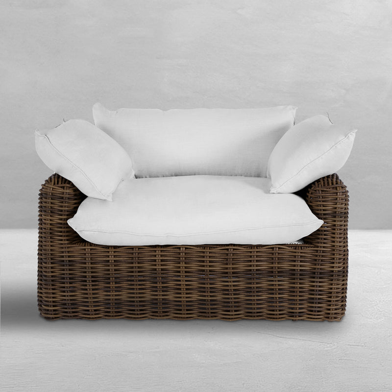 QS Montecito Resin Wicker Lounge, Raffia with Linen Snow Cushions